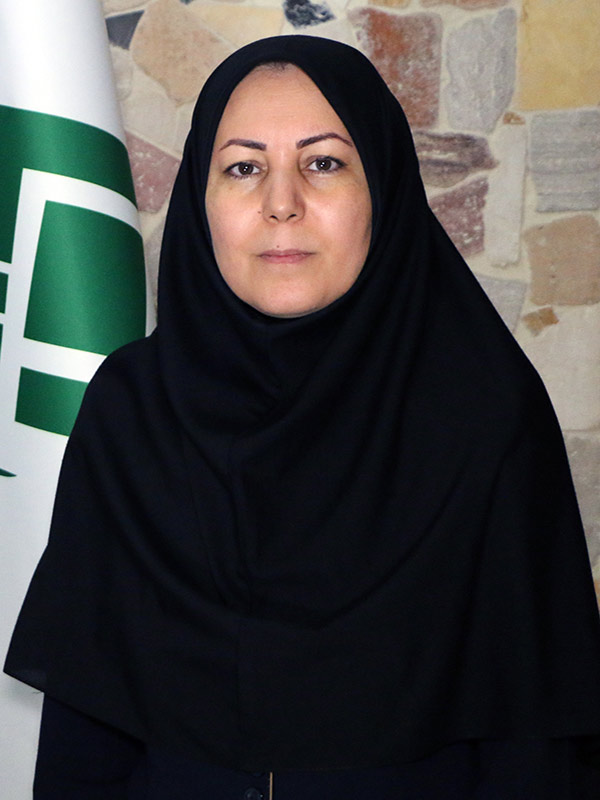 لیلی نیاکان